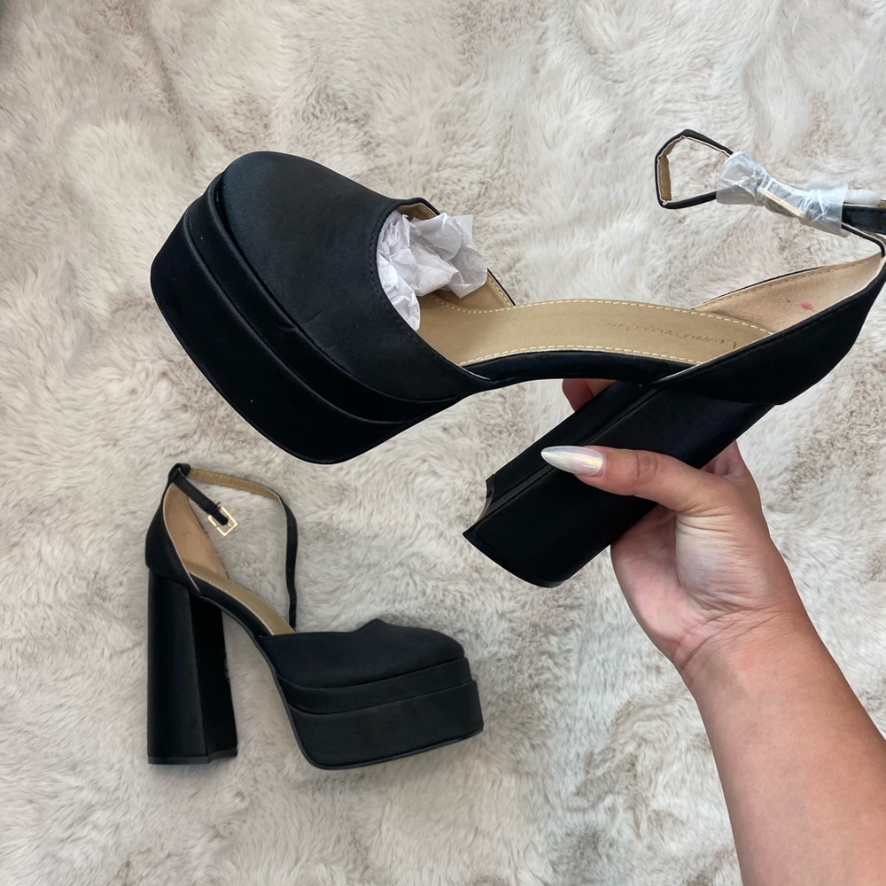 Black chunky heels